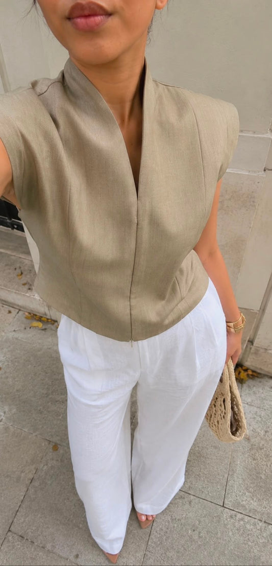 Koa Sleeveless Zip Up Top